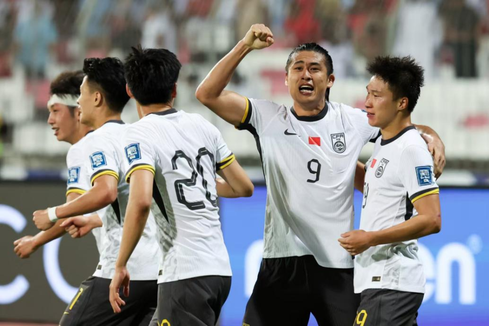 球队国际比赛圈遭遇强敌，能否逆袭？