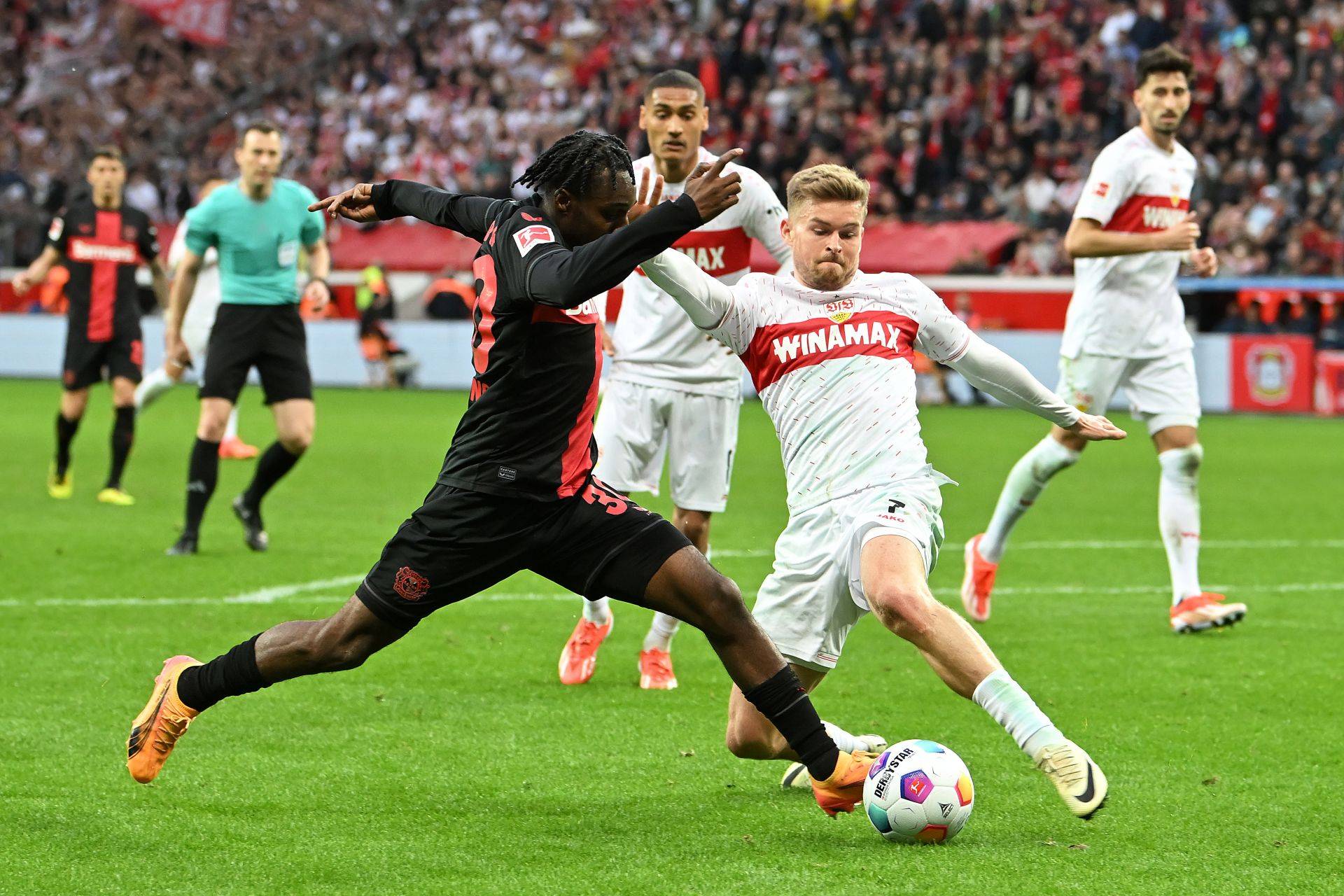 斯图加特主场击败亚琛，取得积分