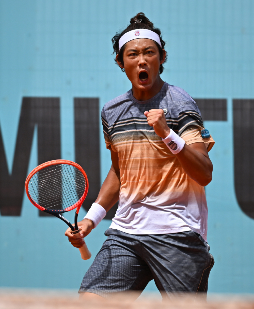 包含广西横县客场被逆转，遭遇连败！的词条