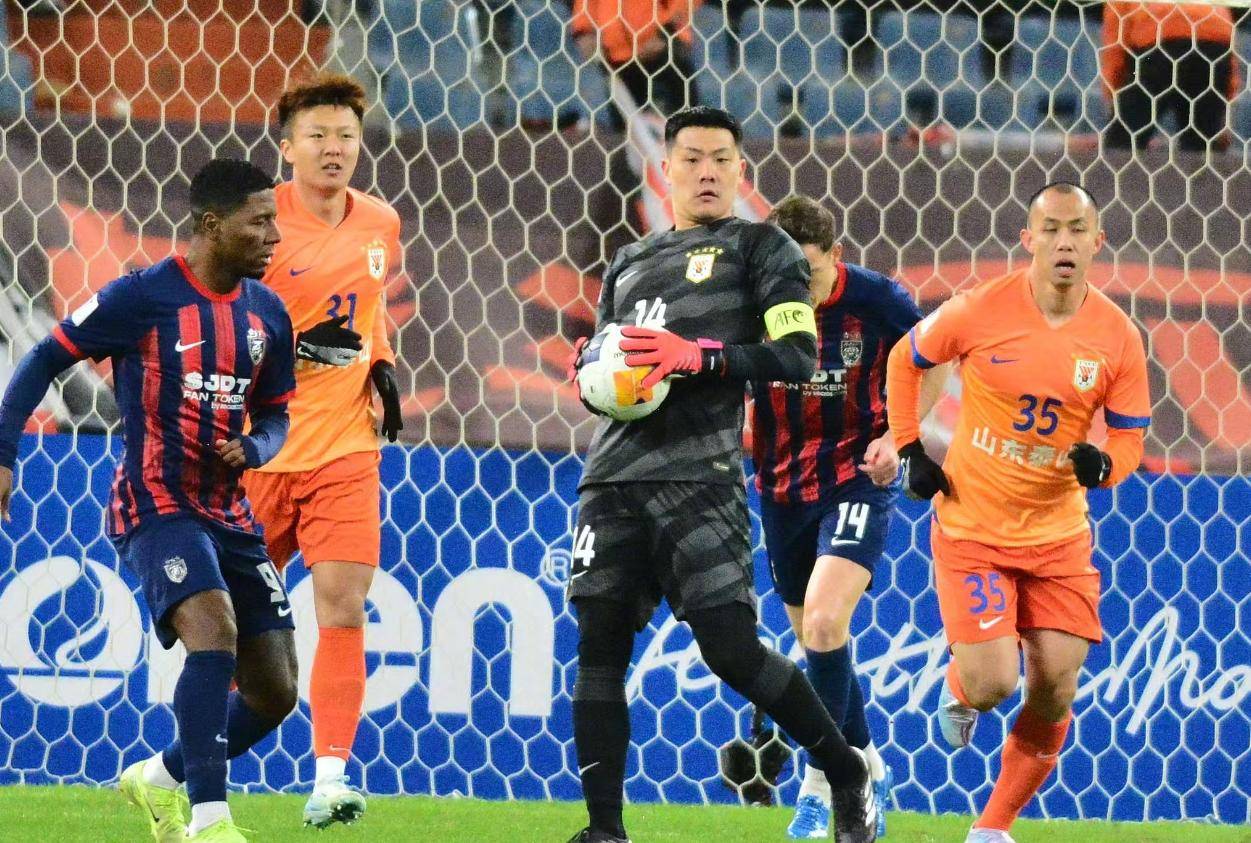 申花错失单刀球，波尔图门将神勇扑救成最大功臣！的简单介绍