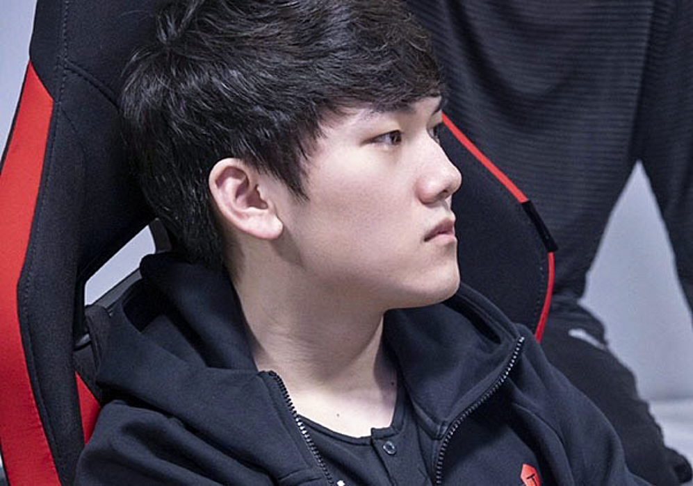  Karsa连续十五场比赛得分超过高光表现，FPX挑战极限！